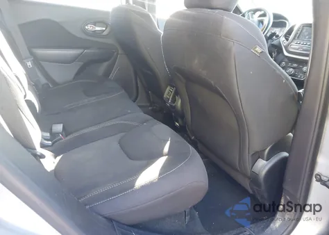 2015 Jeep Cherokee Latitude z USA, uszkodzony, nr VIN 1C4PJLCS8FW783004